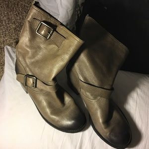102. Tesori ankle boots  -  Size 8.5